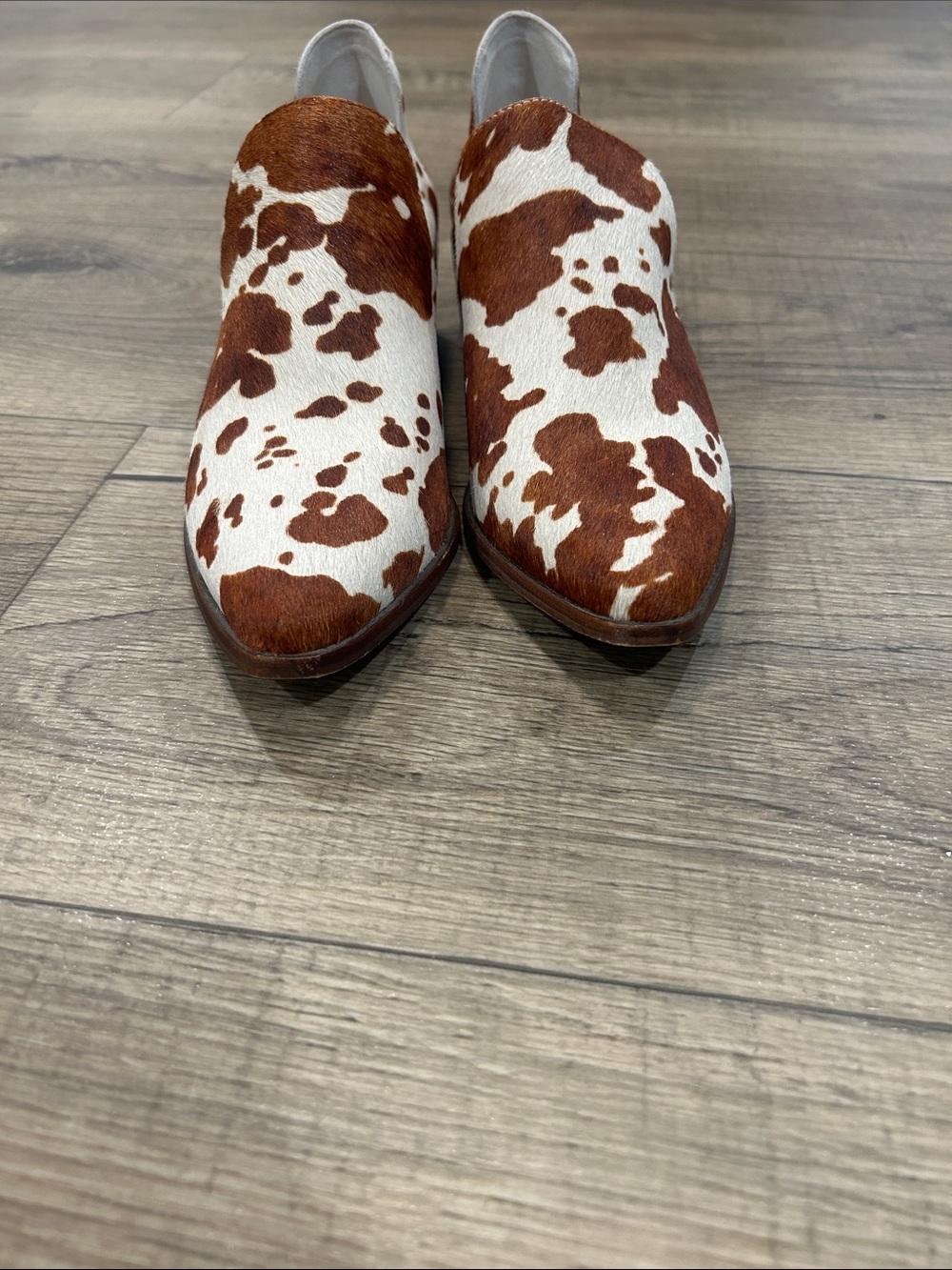 Chinese Laundry Brown & White Cowhide Cutout Mules - Picture 5 of 5